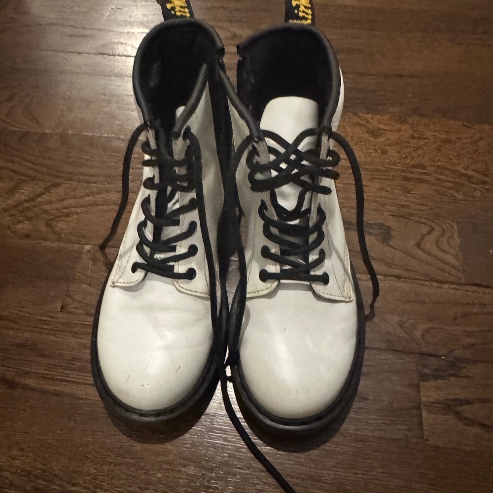 Girls boots